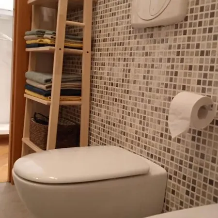 Via Alfredo Barbacci Apartment Bologna